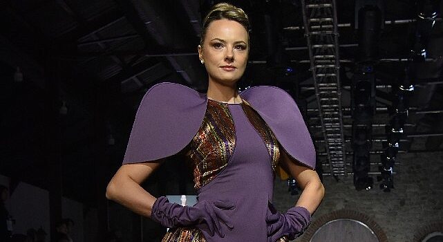 Kraliçeler gecesi: Kutnu İpeği Tasarım Yarışmasında Görkemli Defile