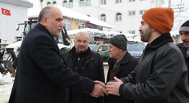 Canik’te Karla Etkin Mücadele: Solüsyon ve Tuzlama Çalışmaları Son Hız