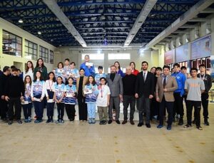 Kahramankazan’ın Genç Kulaçları Madalyaları Topladı!